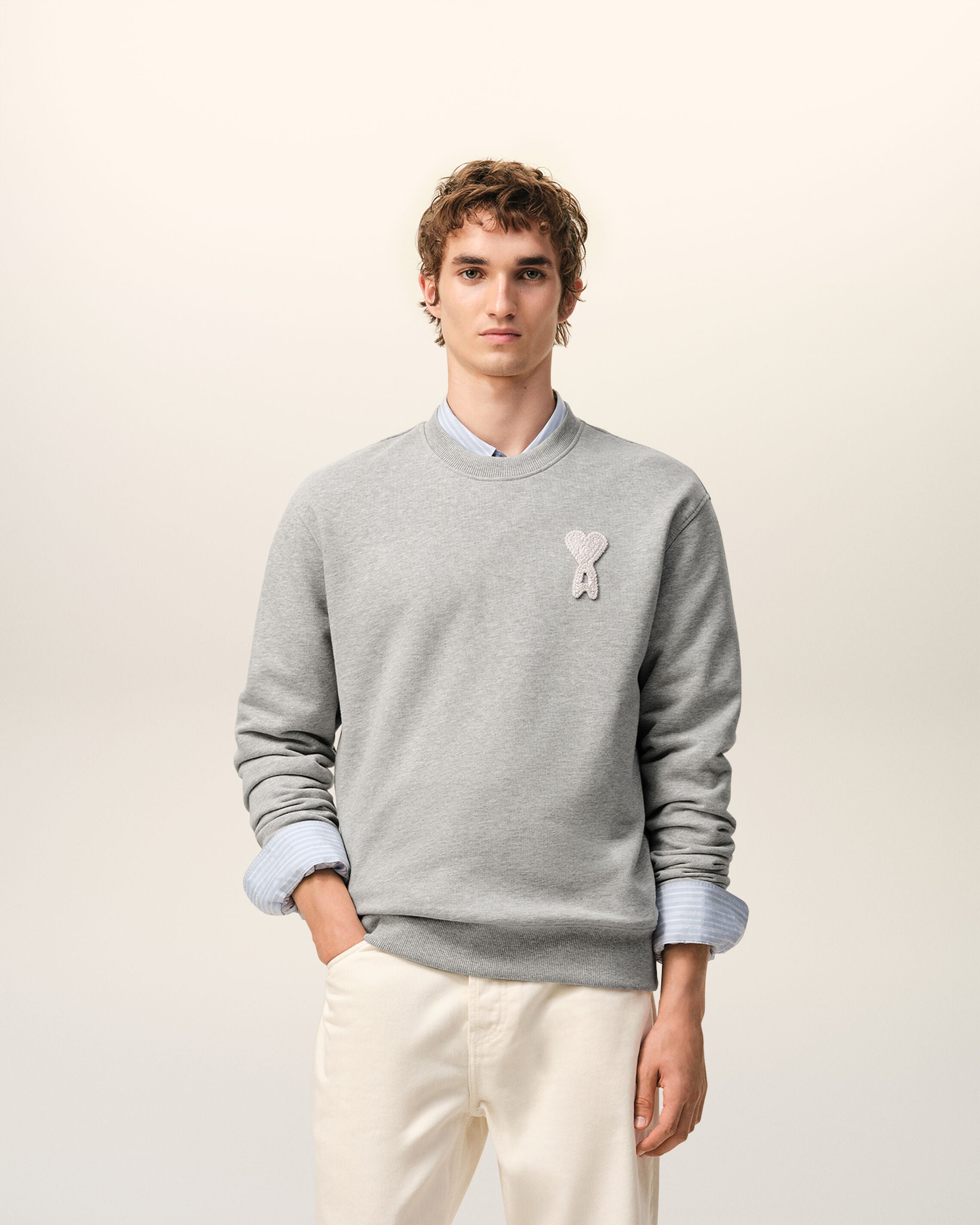 ASH GRAY/WHITE CREAM Grey Cotton Knitted Ami De Coeur Sweatshirt | Ami Paris
