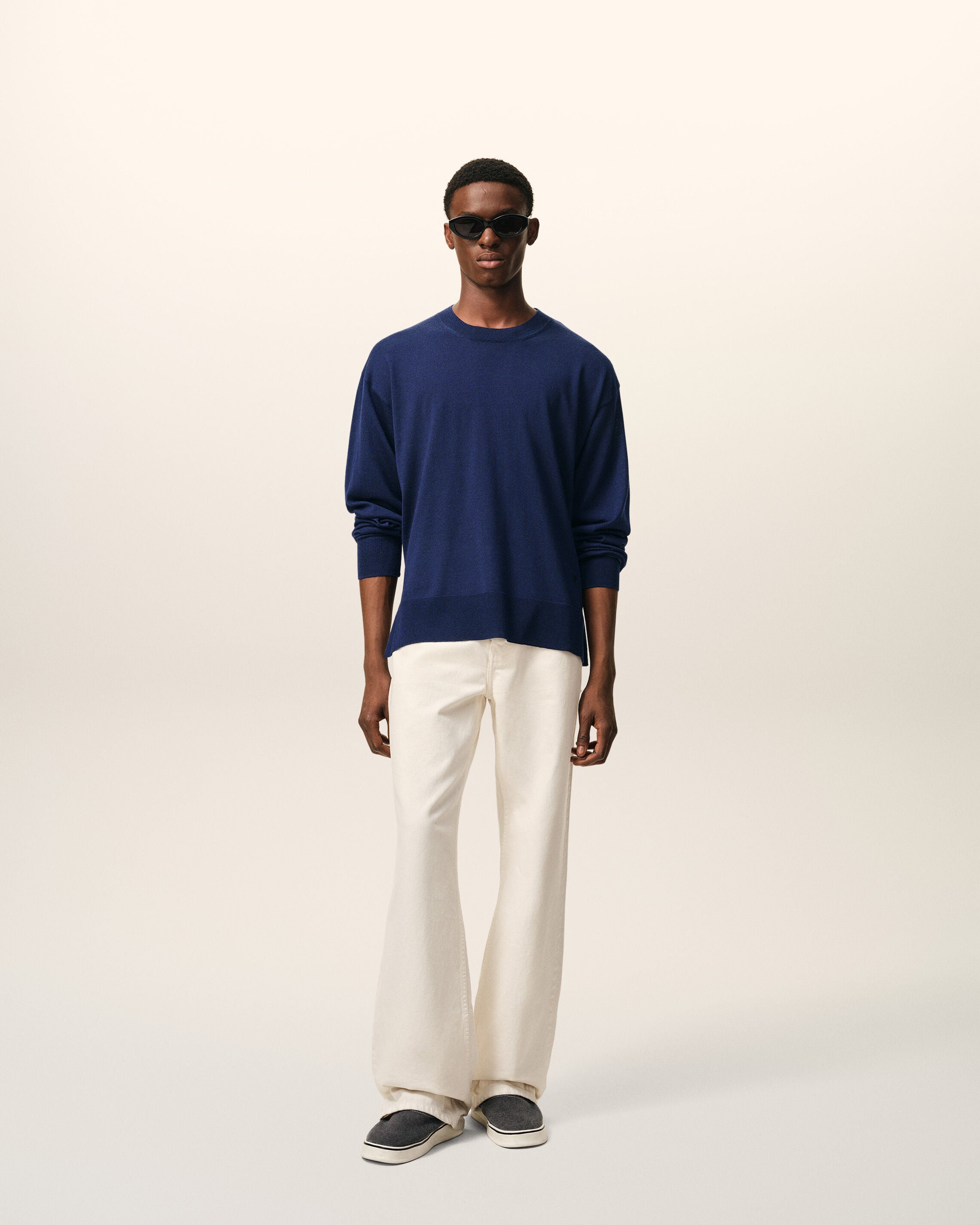 INK Bleu Thin Wool Crewneck Ami De Coeur Sweater | Ami Paris